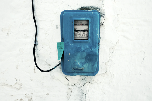 <img src=''energy meter.png'' alt=''active''>manual energy meter